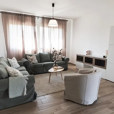 Casa Gaia - A Pochi Passi Da Roma * Ciampino